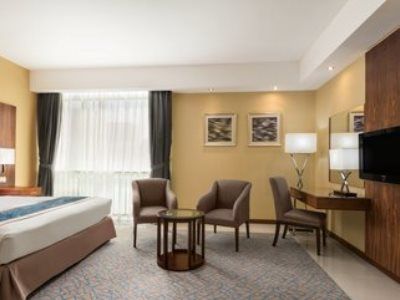 Howard Johnson By Wyndham Downtown Готель Абу-Дабі