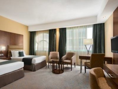 Howard Johnson By Wyndham Downtown Абу-Дабі
