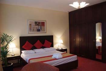 Howard Johnson By Wyndham Downtown Готель 3*